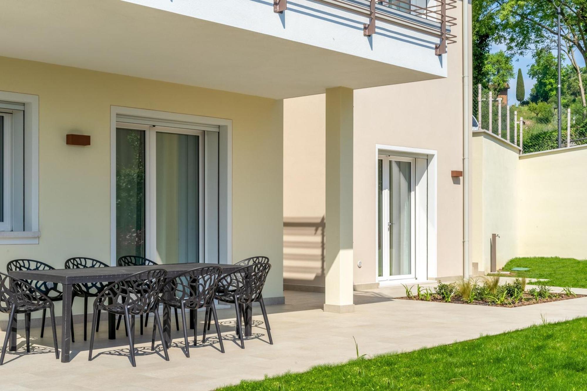Luxury Villas Gardenia With Private Pool Padenghe sul Garda Exterior foto