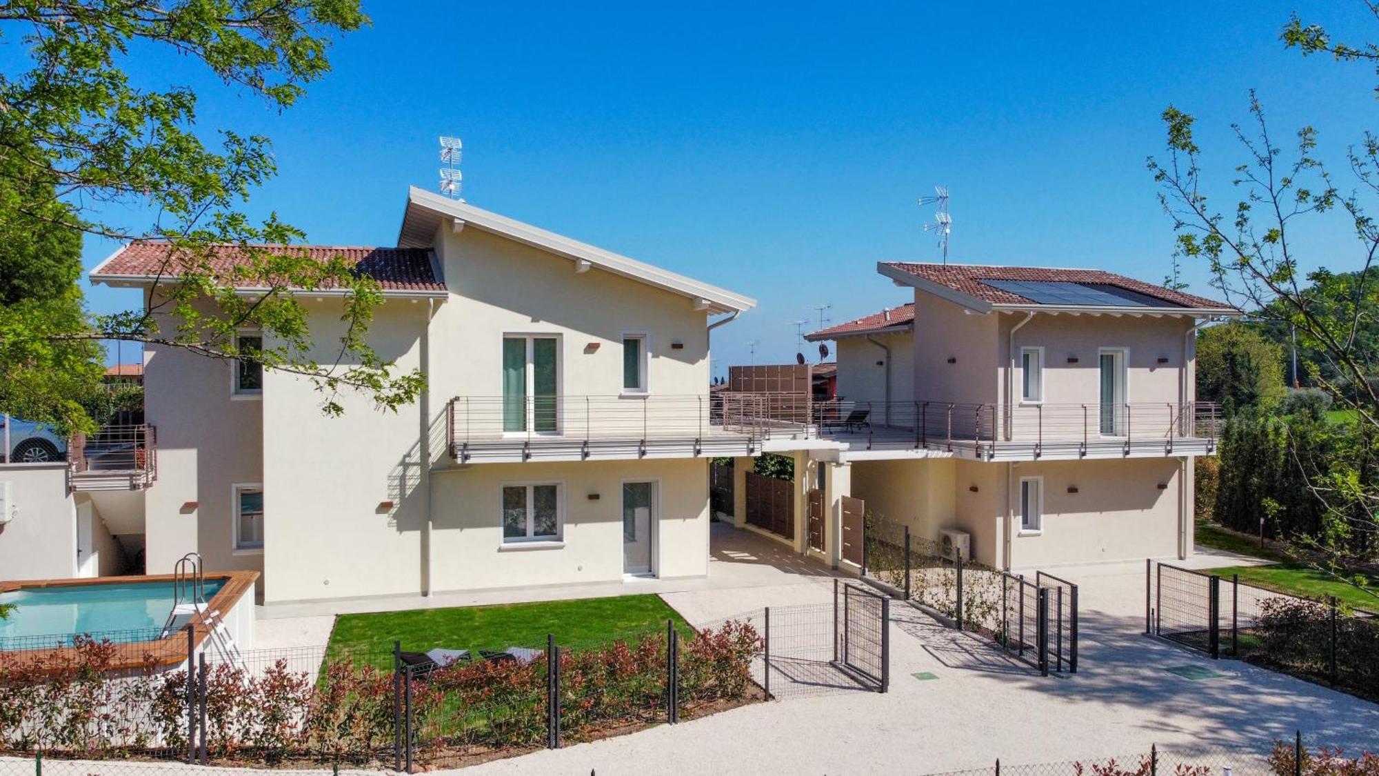 Luxury Villas Gardenia With Private Pool Padenghe sul Garda Exterior foto